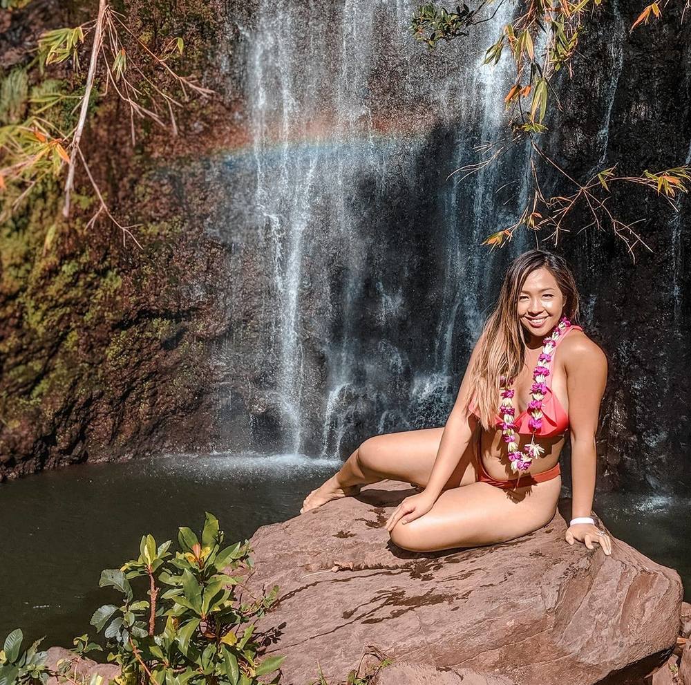 Meet your Posher, Carmela